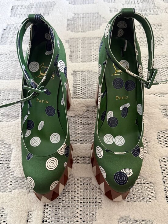 Christian Louboutin Shoes - Christian Louboutin Size 40 Green Brown Silk Printed Yazefir Platform Pumps